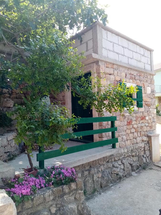 Seaview Holiday Apartments, Ventura Нин Екстериор снимка