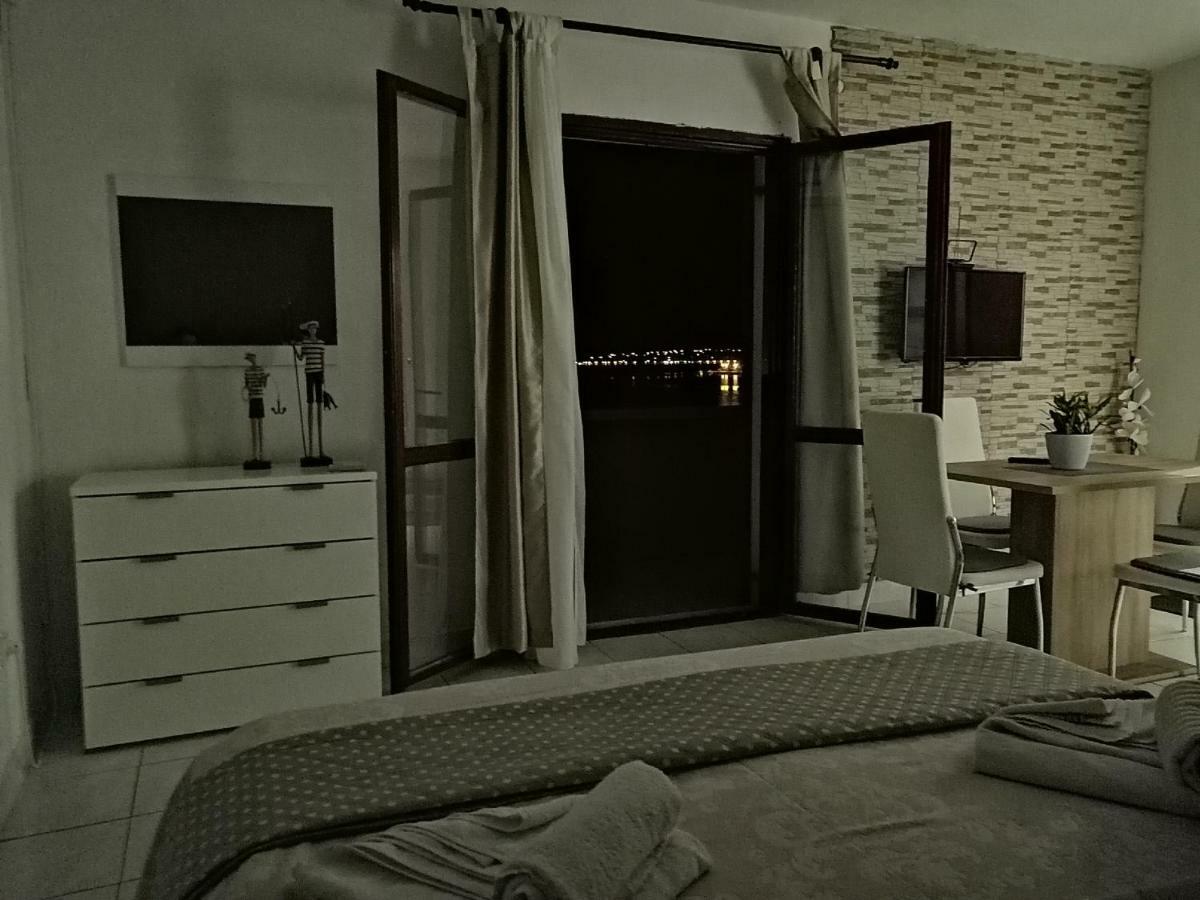 Seaview Holiday Apartments, Ventura Нин Екстериор снимка