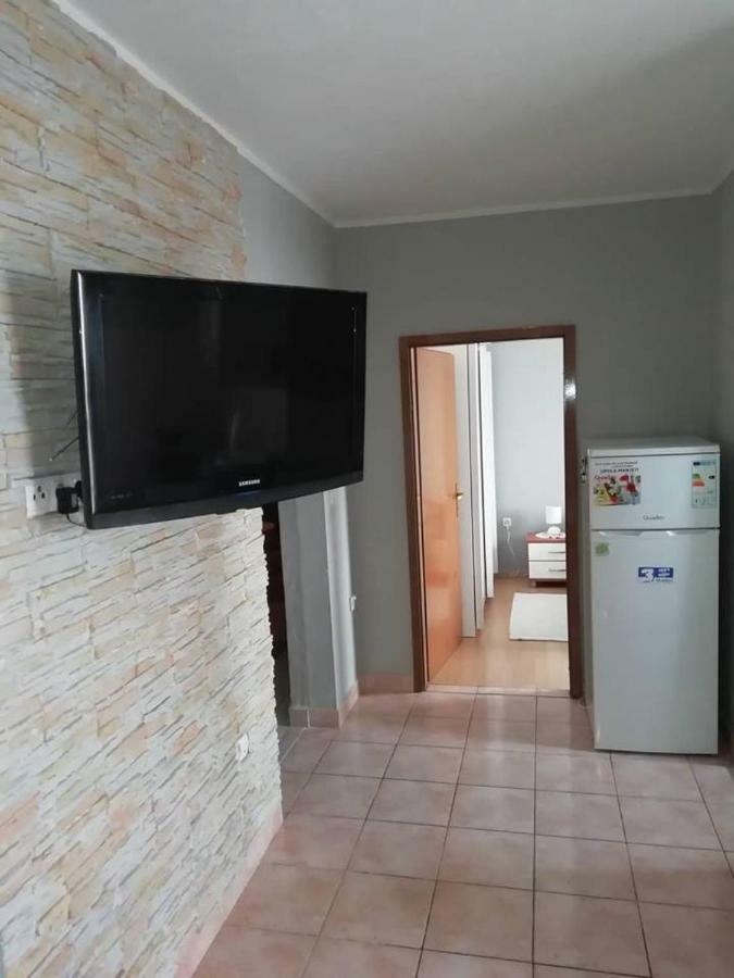 Seaview Holiday Apartments, Ventura Нин Екстериор снимка